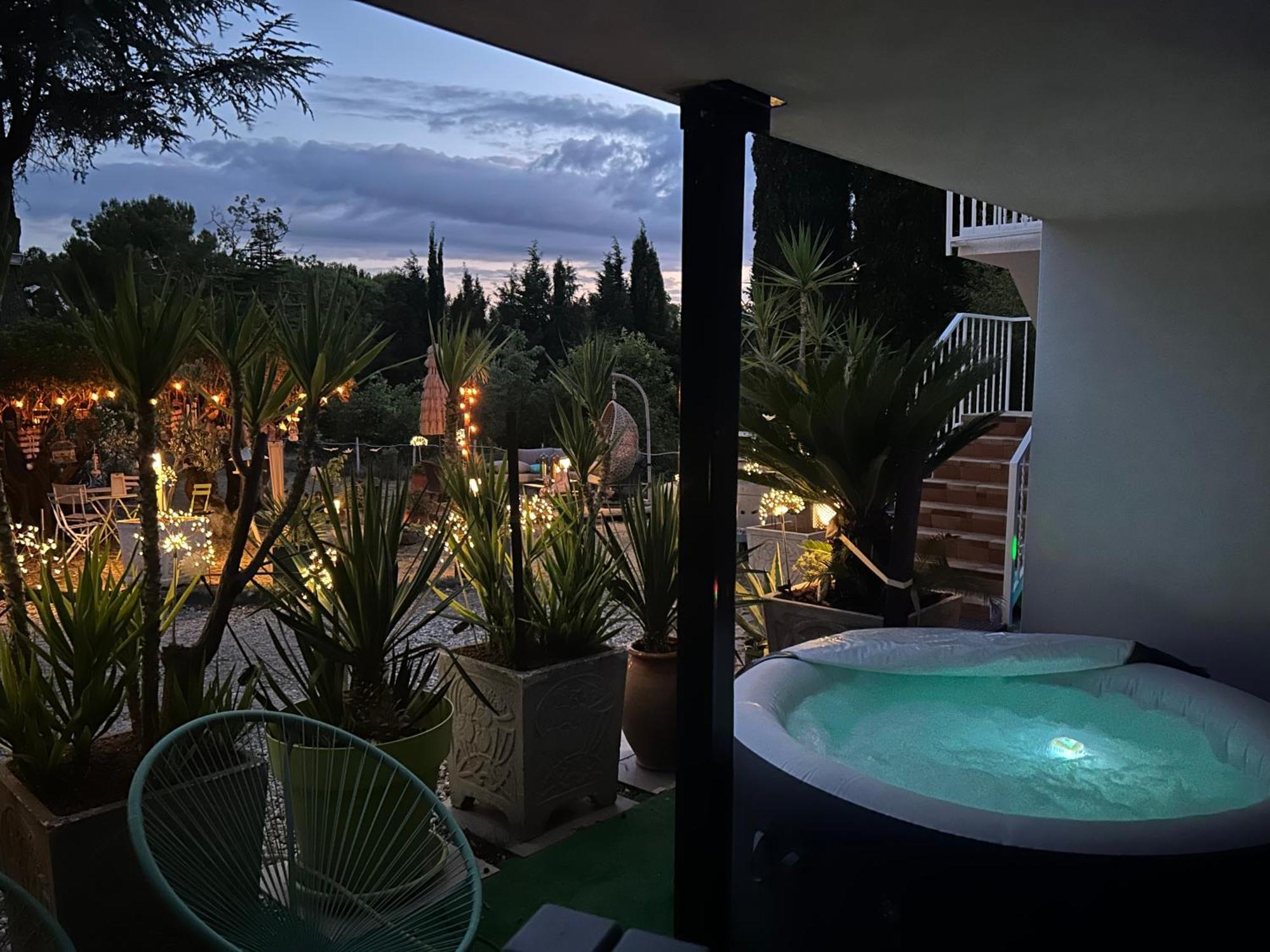Appart-One Terrasse Jacuzzi Parking Carcassonne Exterior foto